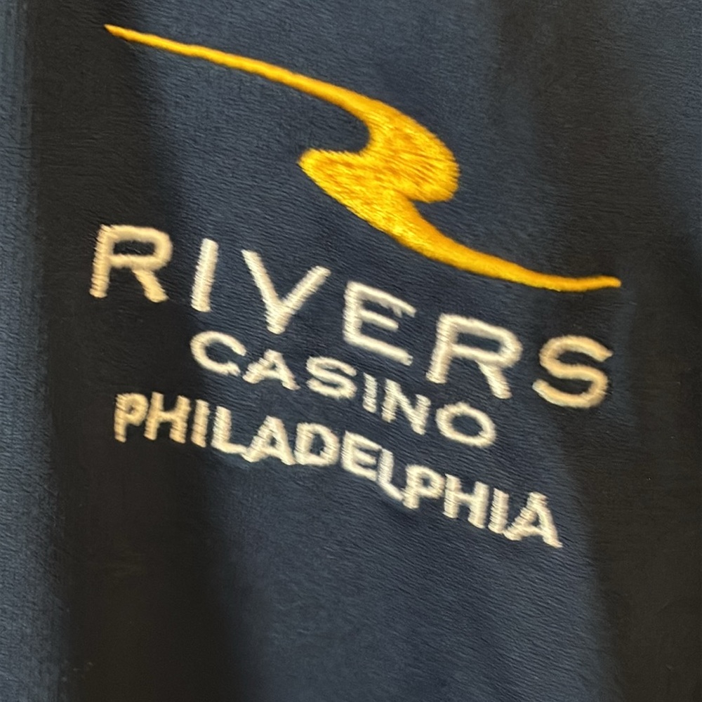 Rivers Casino Philadelphia Men's Navy Short Sleeve Golf Shirt - Picture 5 of 9